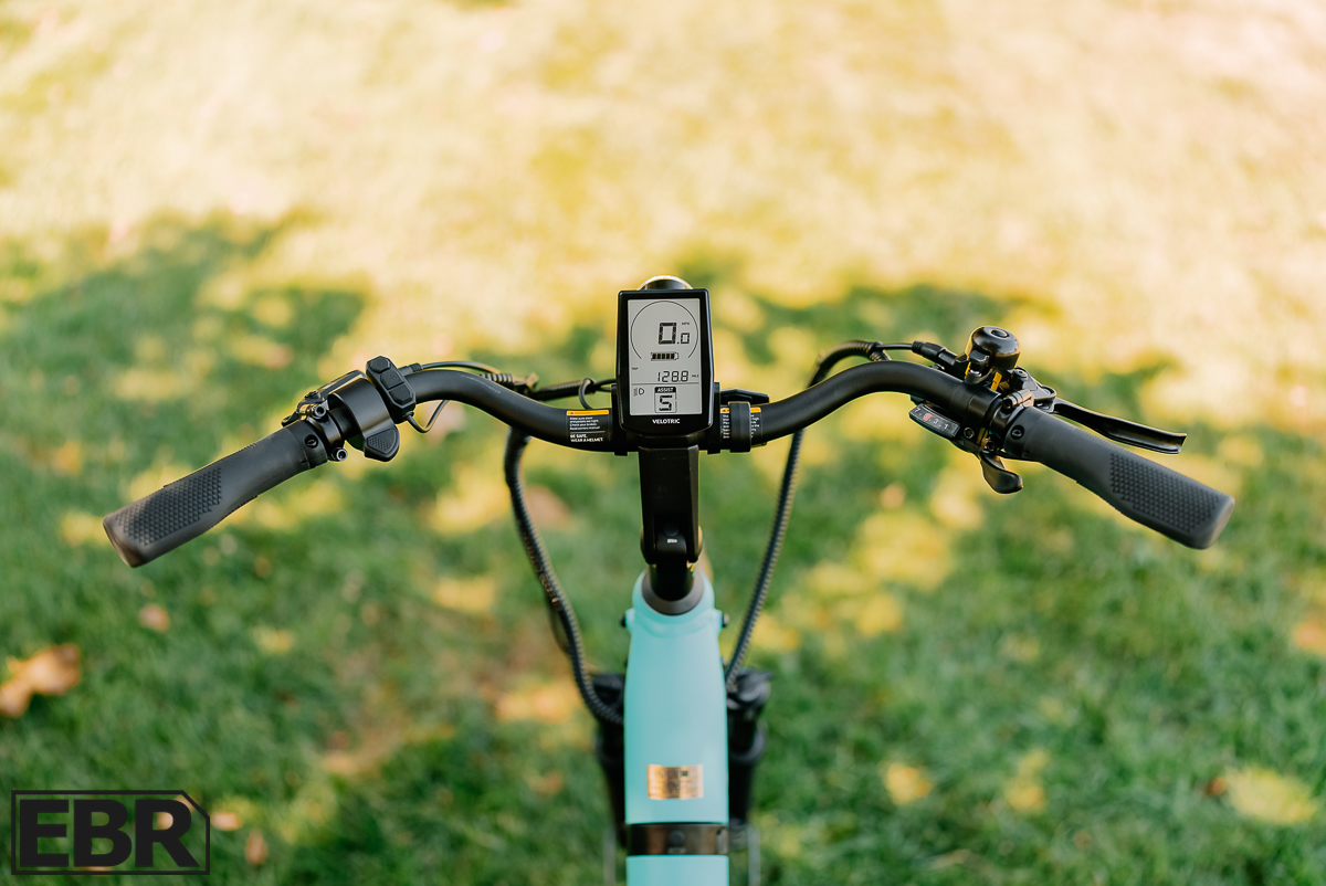 Velotric Discover 1 Plus cockpit