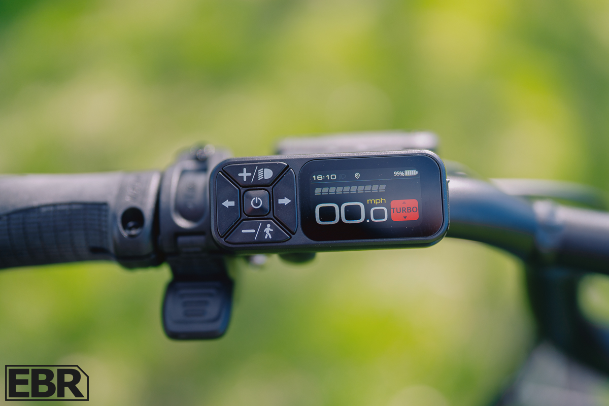 Aventon Pace 4 display