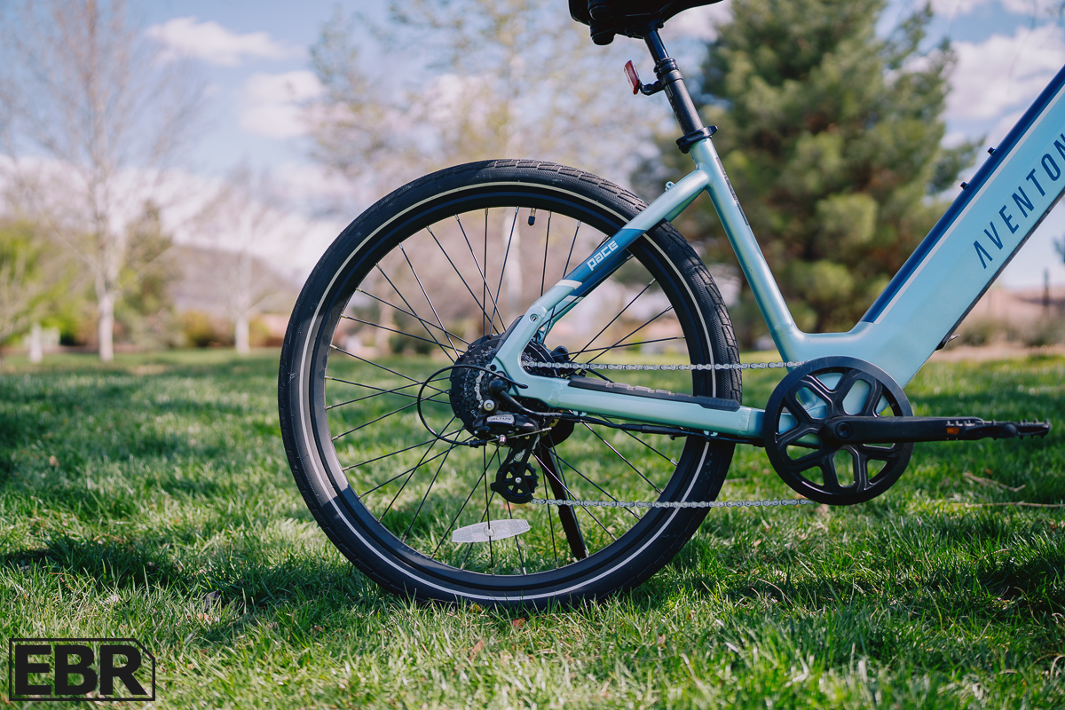 Aventon Pace 4 tires